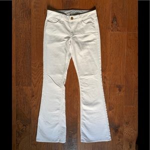BANANA REPUBLIC Flair Leg Low Rise White Jeans